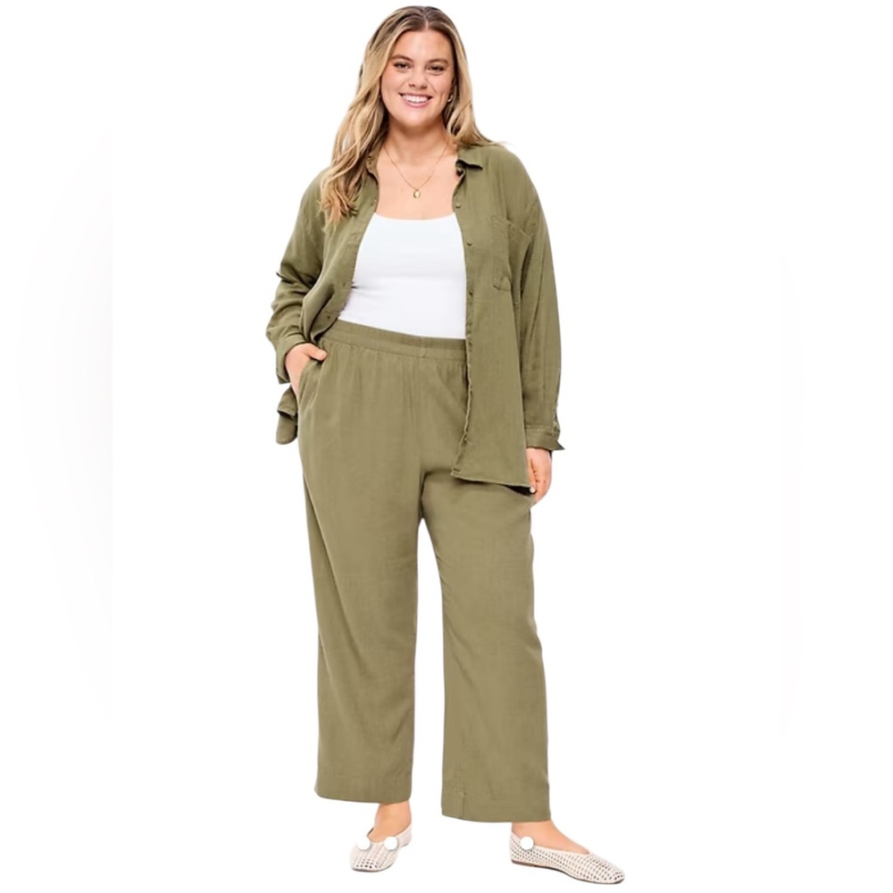 Old Navy Olive Straight-Leg Pull-On Pants